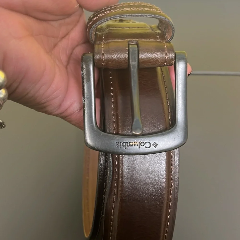 Columbia brown leather belt